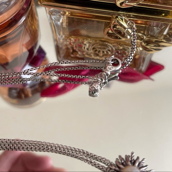 Auth David Yurman 18” Pearl Starburst Necklace - Picture 4 of 7